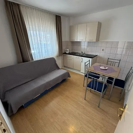 Apartment Andrej Vodice